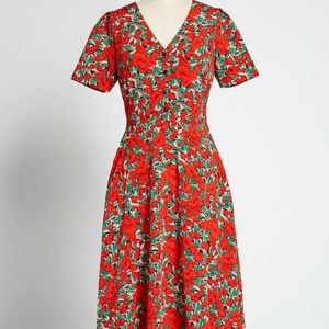 ModCloth
It Takes Tulip Midi Louche Dress